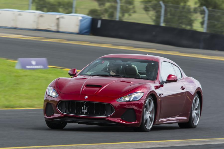  Maserati GranTurismo MC 2017 года  (AU) (фото 1 из 3)